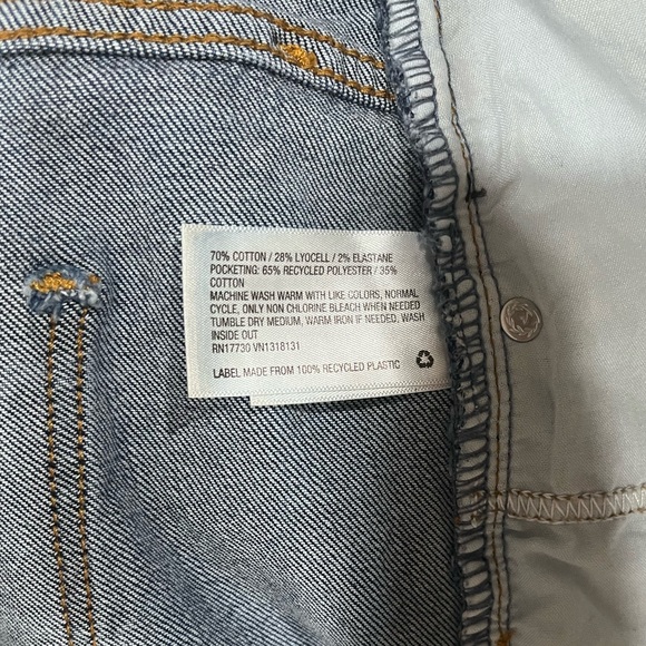 NWOT size 18 Universal Thread jeans - Picture 5 of 5